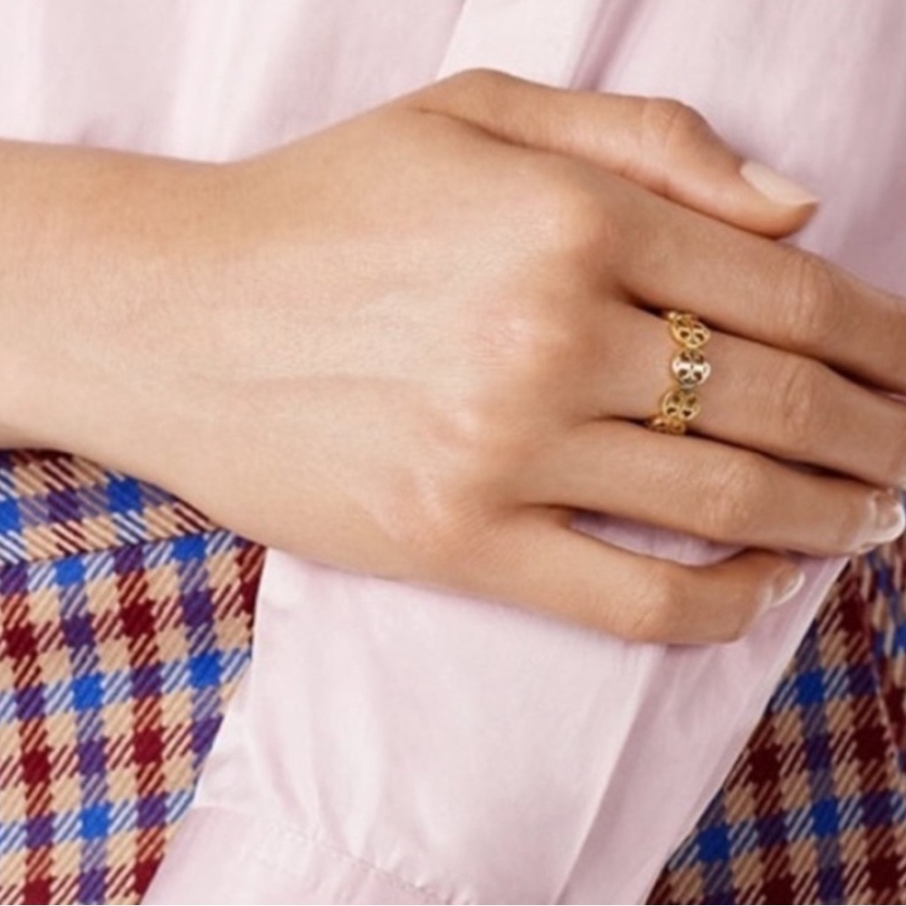 Tory Burch Repeating Logo Ring - Picture 4 of 5